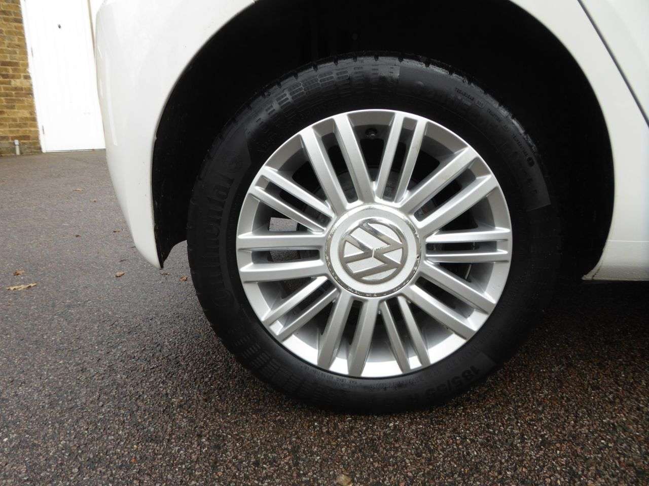 2017 VOLKSWAGEN UP! 2017 VOLKSWAGEN UP!