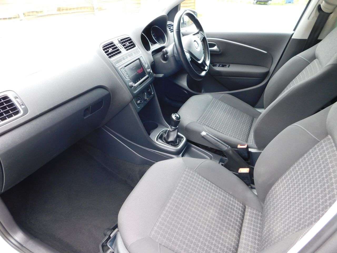 2017 VOLKSWAGEN POLO 2017 VOLKSWAGEN POLO