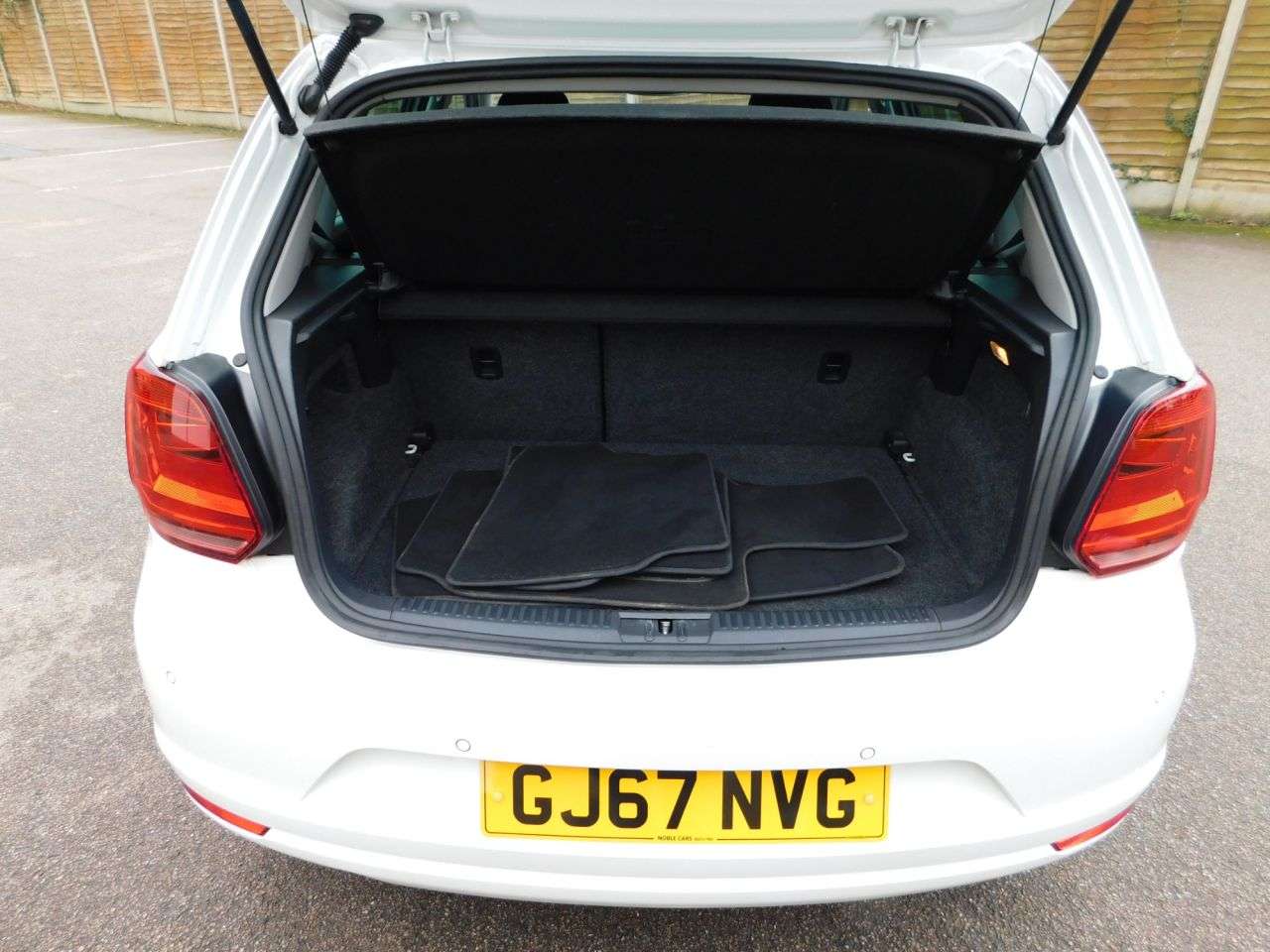 2017 VOLKSWAGEN POLO 2017 VOLKSWAGEN POLO