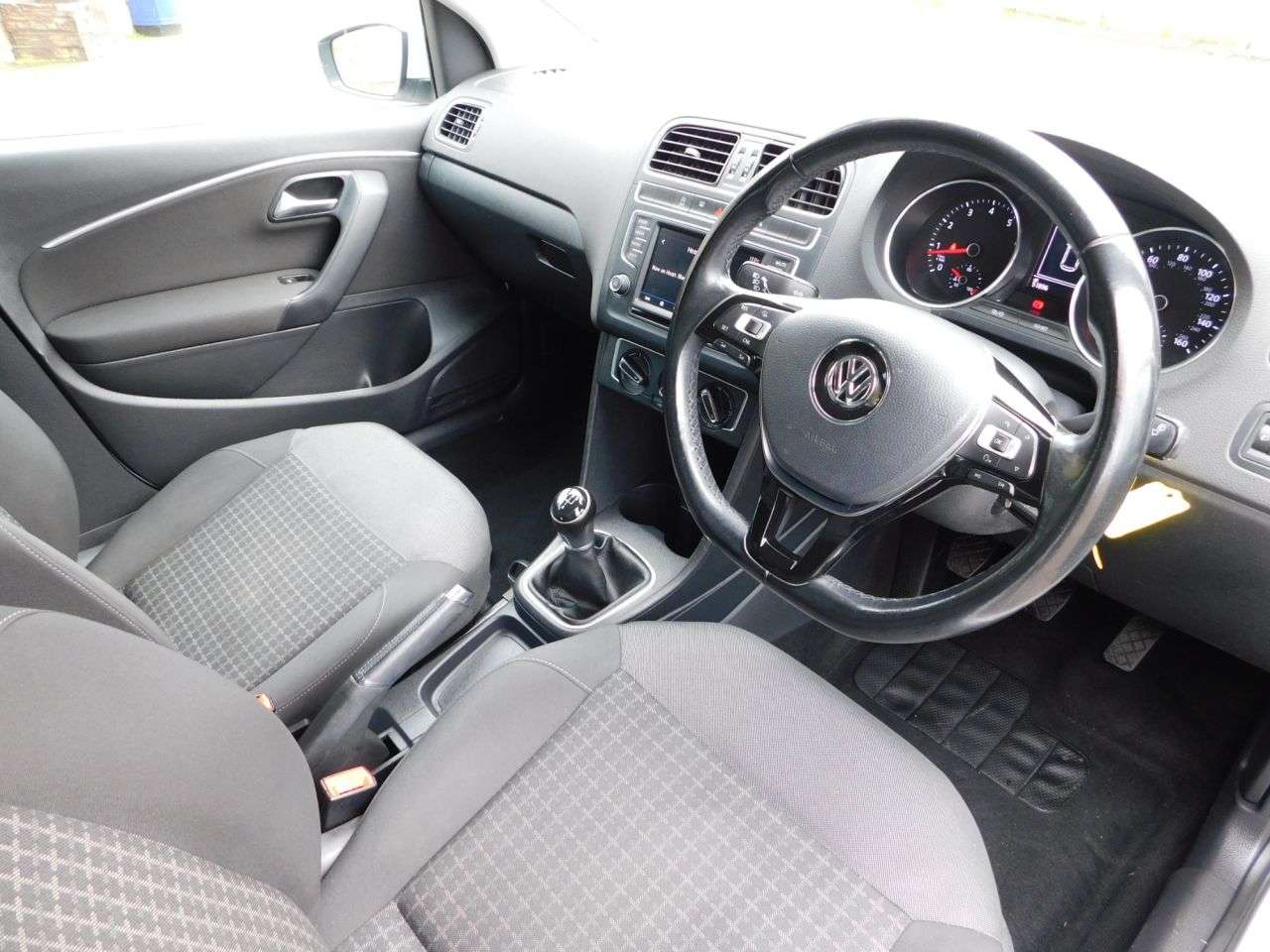 2017 VOLKSWAGEN POLO 2017 VOLKSWAGEN POLO