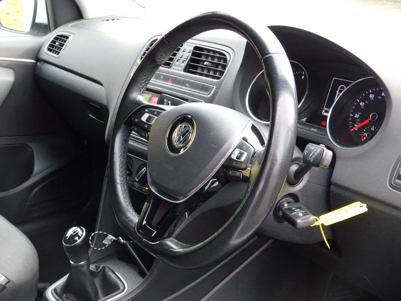 2017 VOLKSWAGEN POLO 2017 VOLKSWAGEN POLO