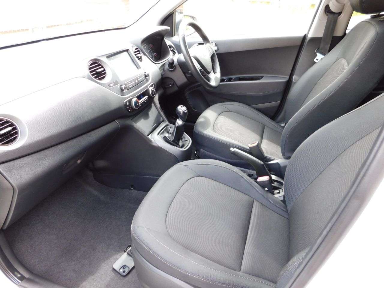 2018 HYUNDAI I10 2018 HYUNDAI I10