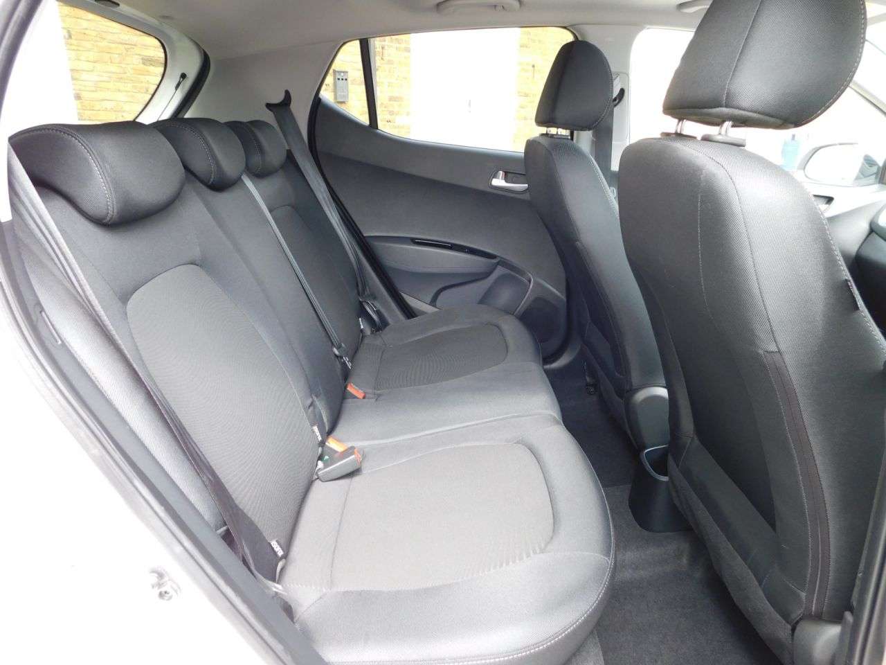 2018 HYUNDAI I10 2018 HYUNDAI I10