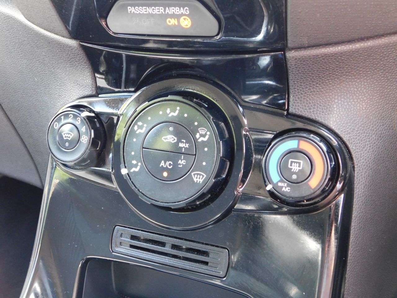 2017 FORD FIESTA 2017 FORD FIESTA