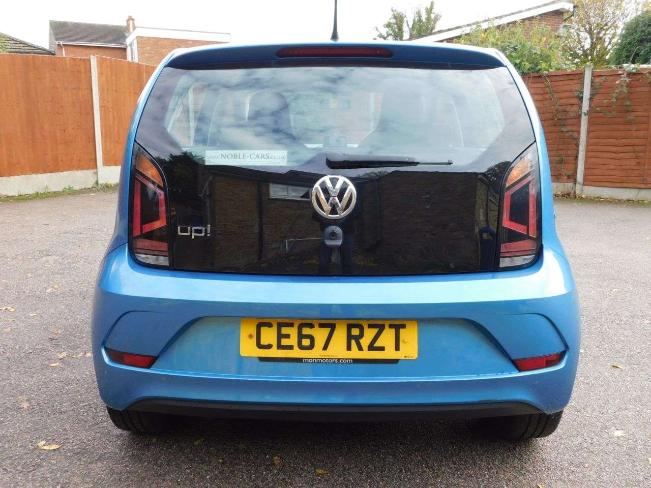 2017 VOLKSWAGEN UP! 2017 VOLKSWAGEN UP!
