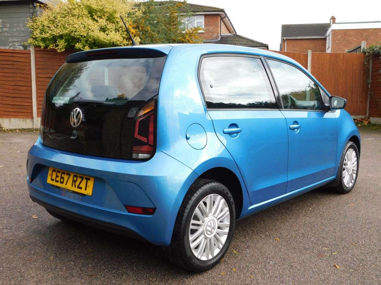 2017 VOLKSWAGEN UP! 2017 VOLKSWAGEN UP!