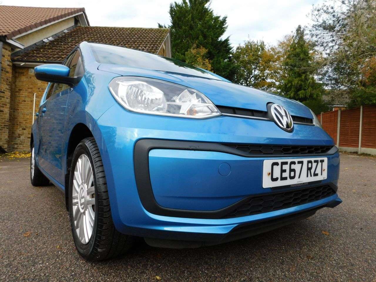 2017 VOLKSWAGEN UP! 2017 VOLKSWAGEN UP!