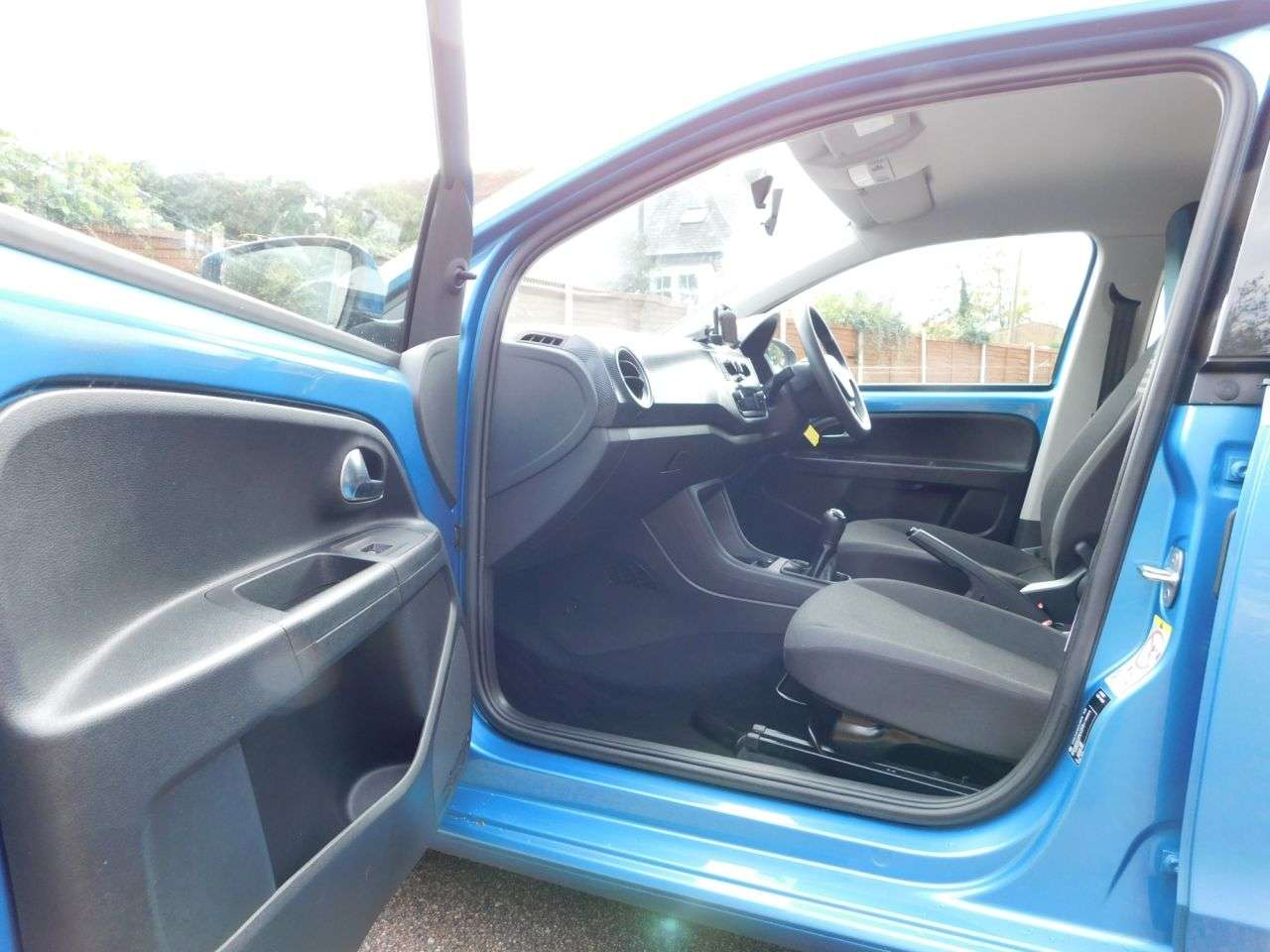 2017 VOLKSWAGEN UP! 2017 VOLKSWAGEN UP!