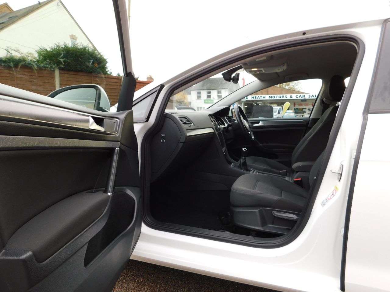 2018 VOLKSWAGEN GOLF 2018 VOLKSWAGEN GOLF