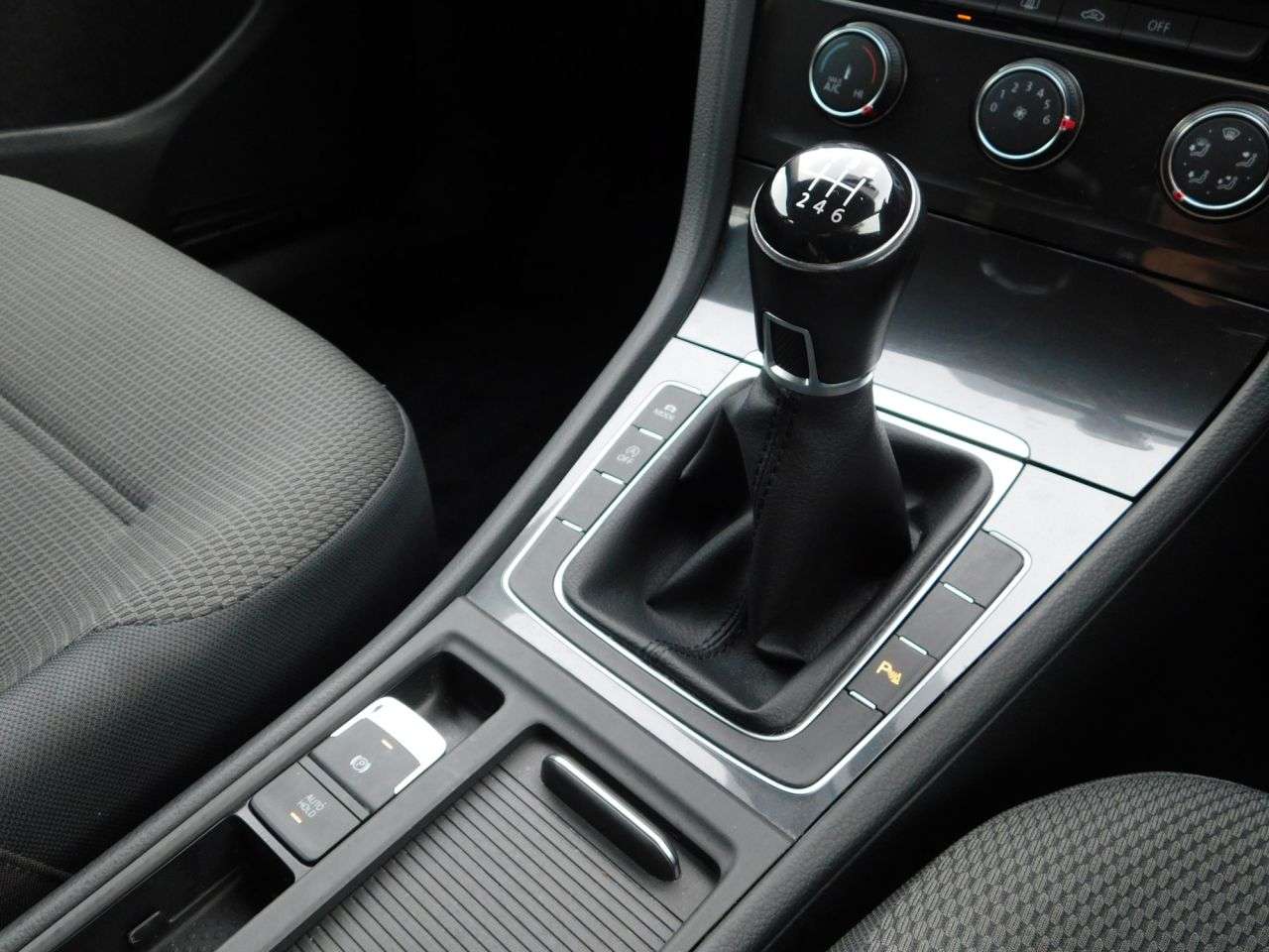 2018 VOLKSWAGEN GOLF 2018 VOLKSWAGEN GOLF