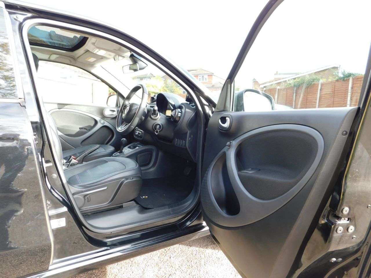 2018 SMART FORFOUR 2018 SMART FORFOUR