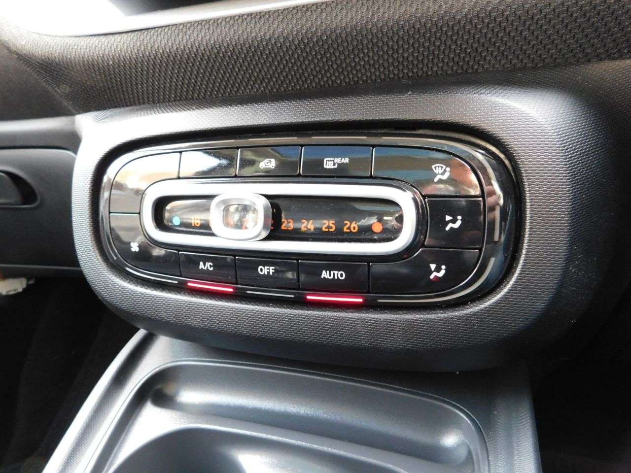 2018 SMART FORFOUR 2018 SMART FORFOUR