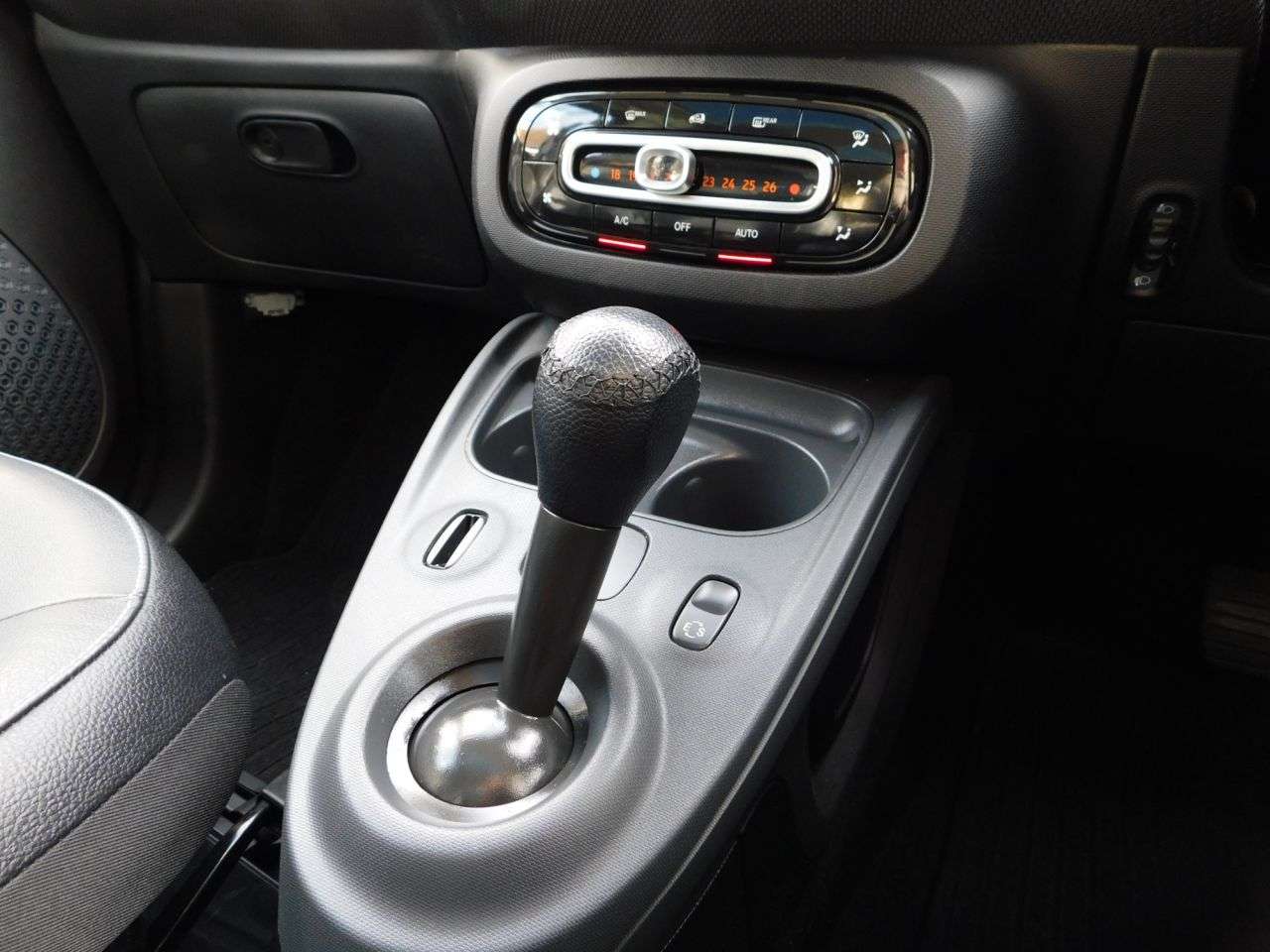 2018 SMART FORFOUR 2018 SMART FORFOUR