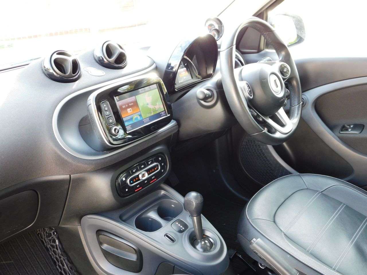 2018 SMART FORFOUR 2018 SMART FORFOUR