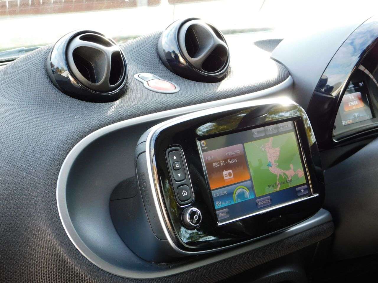 2018 SMART FORFOUR 2018 SMART FORFOUR