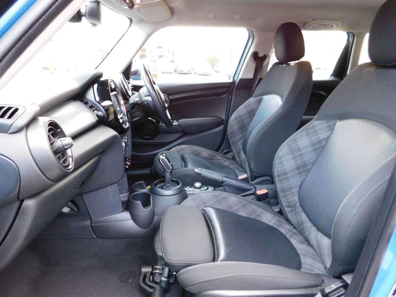 2018 MINI HATCH 2018 MINI HATCH