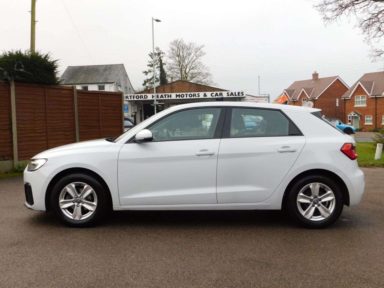 A 2020 AUDI A1 1.0 TFSI 25 Technik Sportback 5dr Petrol Manual Euro 6 (s/s) (95 ps) *FSH, A 2020 AUDI A1 1.0 TFSI 25 Technik Sportback 5dr Petrol Manual Euro 6 (s/s) (95 ps) *FSH,