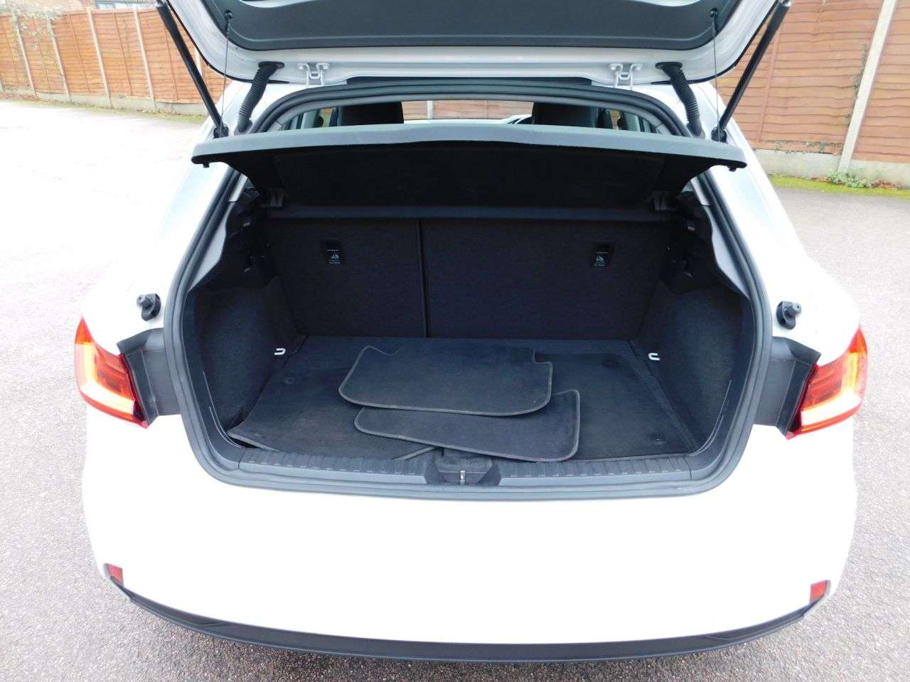 2020 AUDI A1 2020 AUDI A1