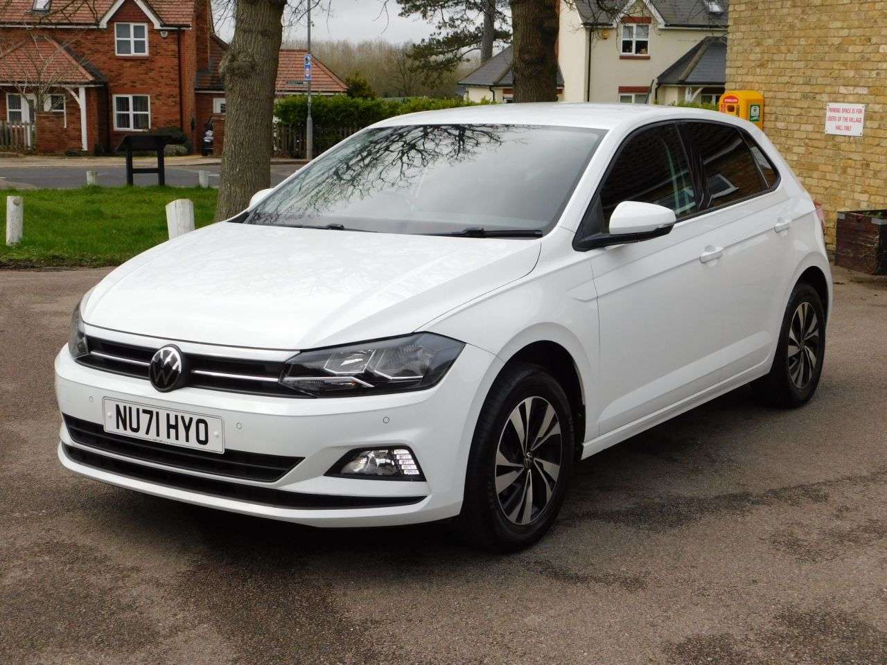 A 2021 VOLKSWAGEN POLO 1.0 EVO Match Hatchback 5dr Petrol Manual Euro 6 (s/s) (80 ps) *ULEZ COMPLI A 2021 VOLKSWAGEN POLO 1.0 EVO Match Hatchback 5dr Petrol Manual Euro 6 (s/s) (80 ps) *ULEZ COMPLI