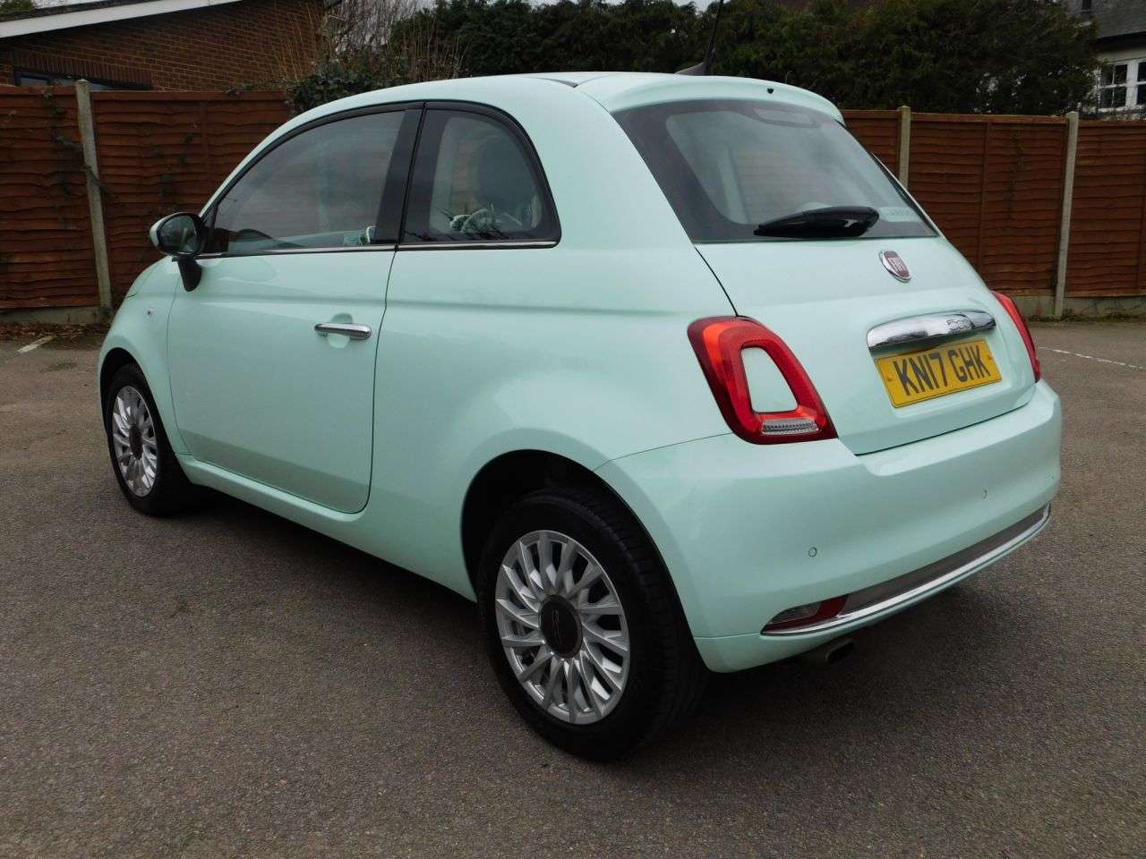 2017 FIAT 500 2017 FIAT 500