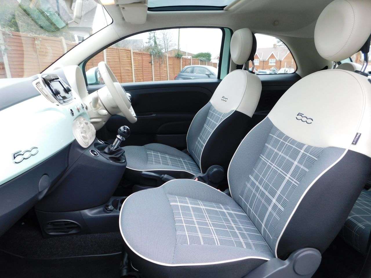 2017 FIAT 500 2017 FIAT 500