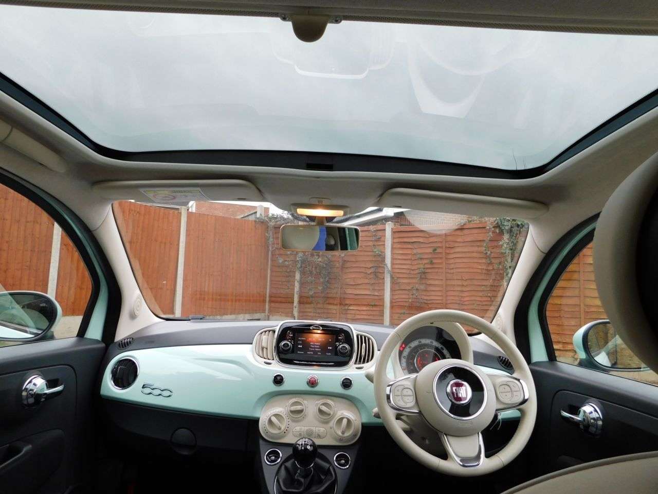 2017 FIAT 500 2017 FIAT 500