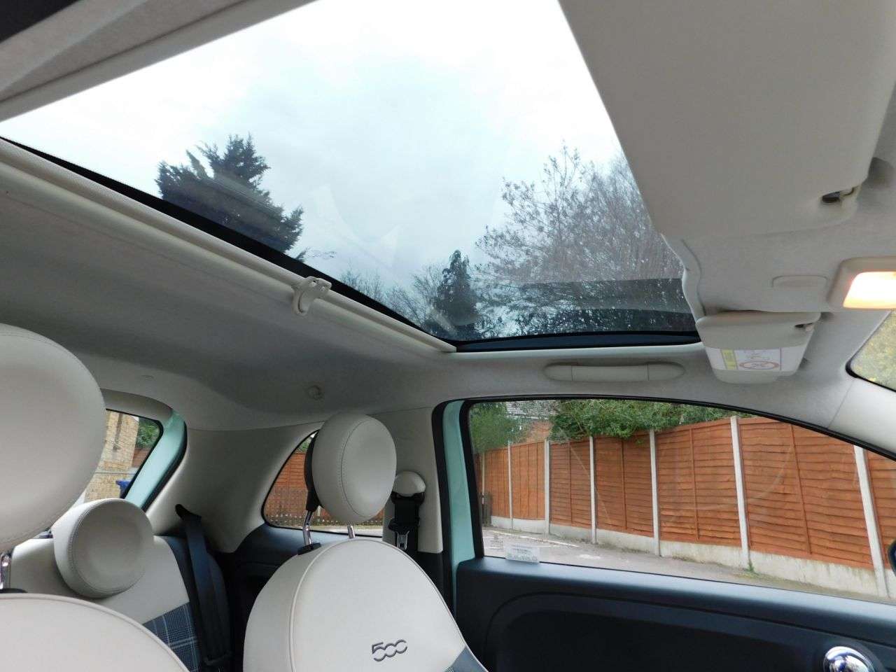 2017 FIAT 500 2017 FIAT 500