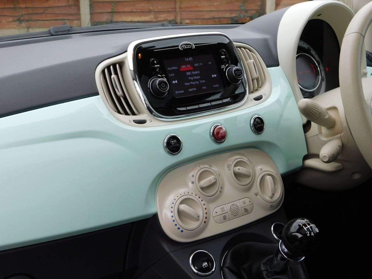 2017 FIAT 500 2017 FIAT 500