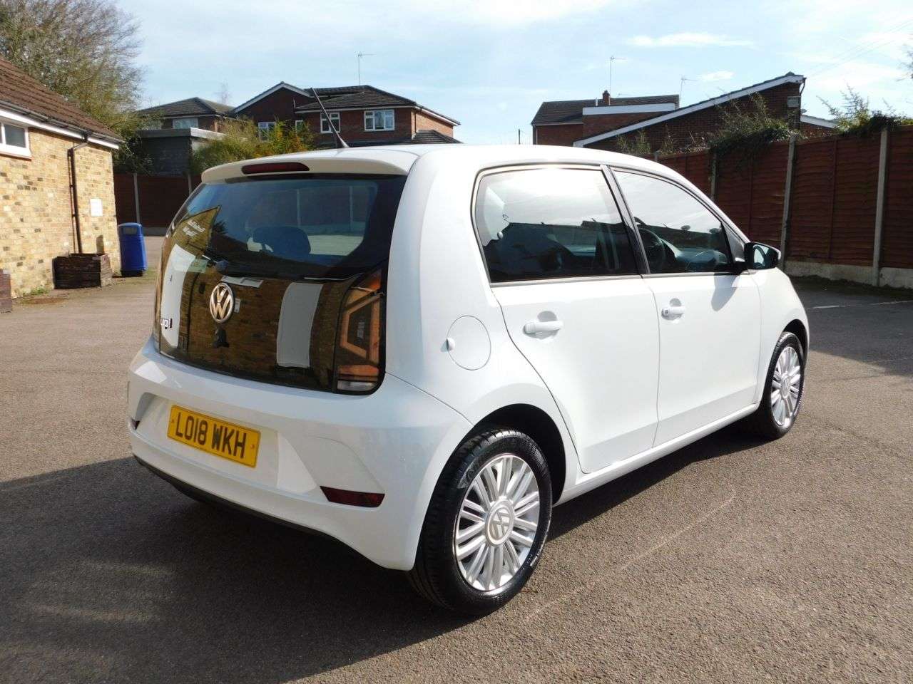 2018 VOLKSWAGEN UP! 2018 VOLKSWAGEN UP!