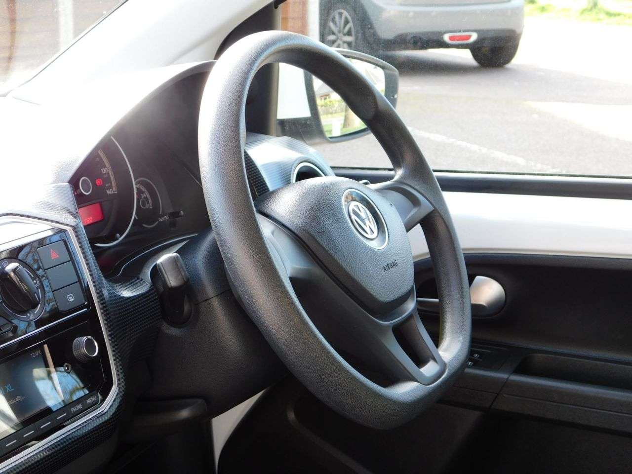 2018 VOLKSWAGEN UP! 2018 VOLKSWAGEN UP!