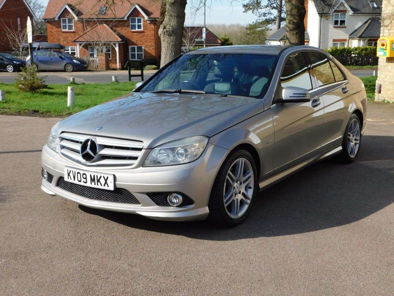 A 2009 MERCEDES-BENZ C-CLASS 1.6 C180K BlueEfficiency Sport Saloon 4dr Petrol Auto Euro 4 (156 ps) *ULEZ A 2009 MERCEDES-BENZ C-CLASS 1.6 C180K BlueEfficiency Sport Saloon 4dr Petrol Auto Euro 4 (156 ps) *ULEZ