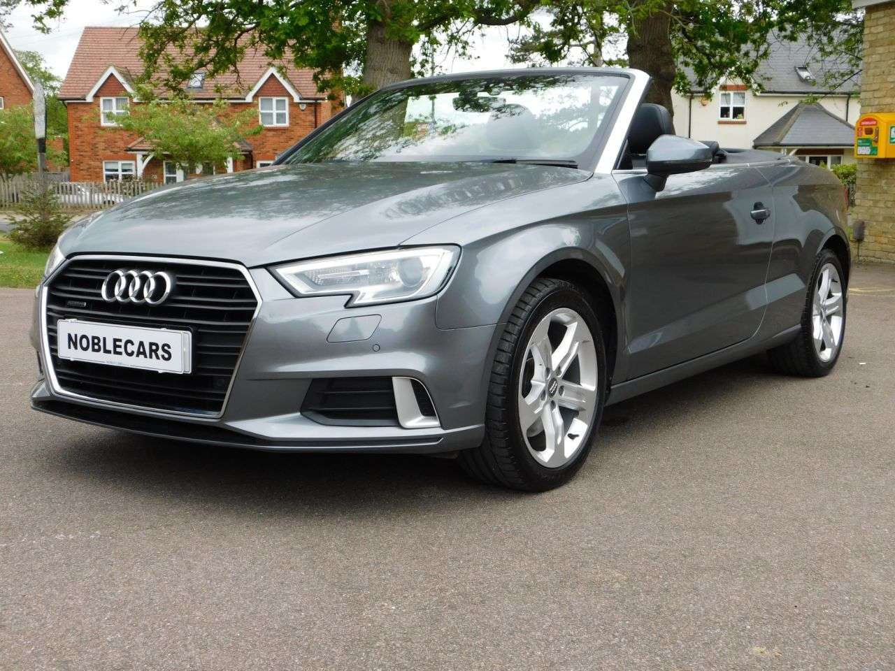 A 2017 AUDI A3 CABRIOLET 2.0 TFSI Sport Convertible 2dr Petrol S Tronic quattro Euro 6 (s/s) (190 ps A 2017 AUDI A3 CABRIOLET 2.0 TFSI Sport Convertible 2dr Petrol S Tronic quattro Euro 6 (s/s) (190 ps