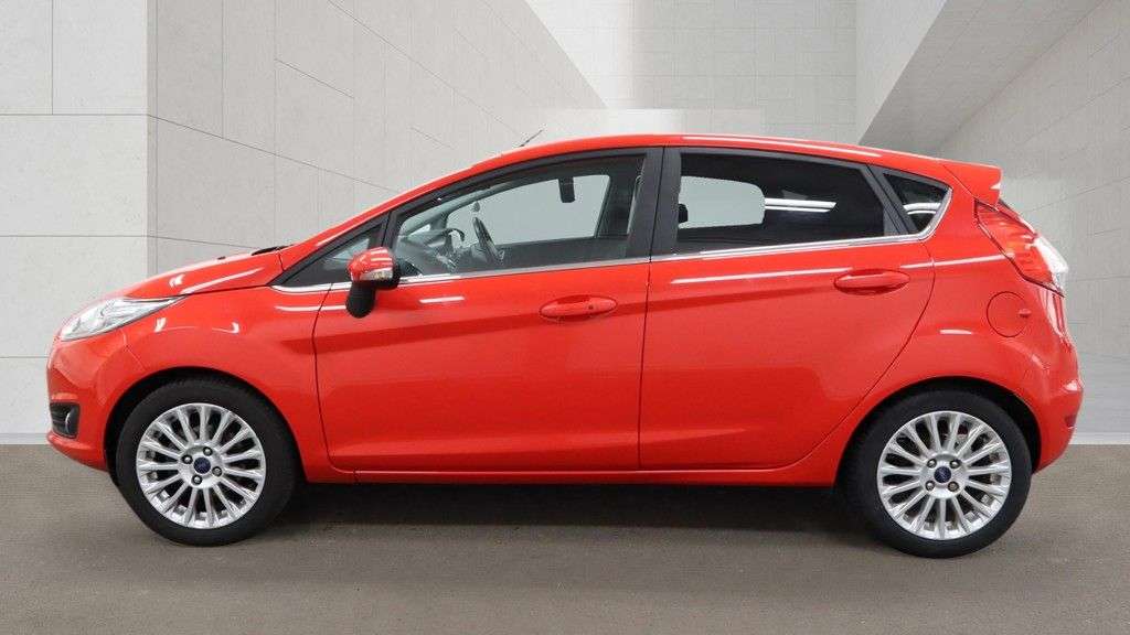 A 2015 FORD FIESTA 1.0T EcoBoost Titanium Hatchback 5dr Petrol Manual Euro 6 (s/s) (100 ps) £2 A 2015 FORD FIESTA 1.0T EcoBoost Titanium Hatchback 5dr Petrol Manual Euro 6 (s/s) (100 ps) £2