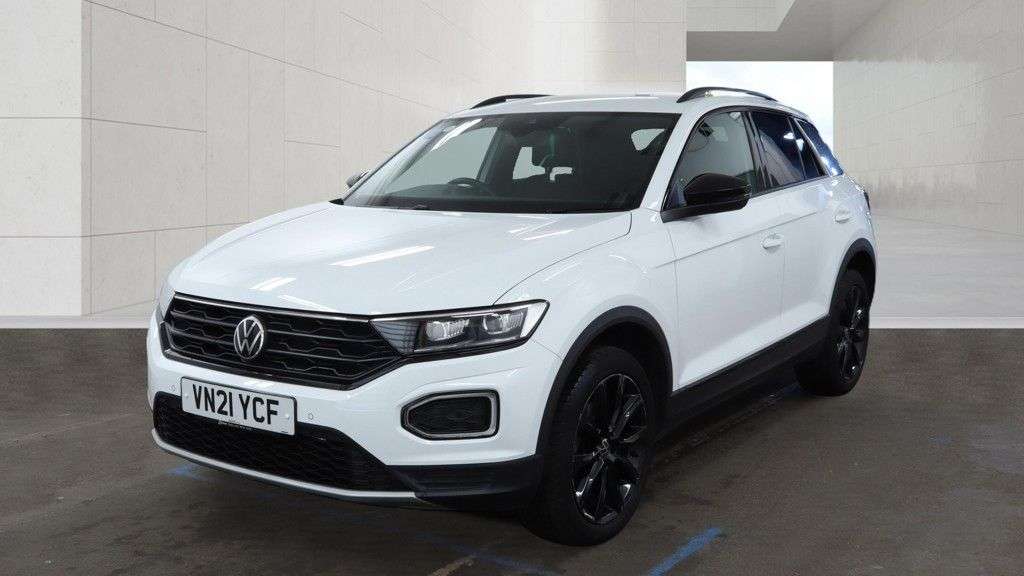 A 2021 VOLKSWAGEN T-ROC 1.5 TSI EVO Black Edition SUV 5dr Petrol Manual Euro 6 (s/s) (150 ps) A 2021 VOLKSWAGEN T-ROC 1.5 TSI EVO Black Edition SUV 5dr Petrol Manual Euro 6 (s/s) (150 ps)