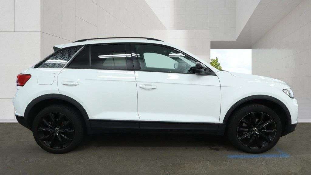 2021 VOLKSWAGEN T-ROC 2021 VOLKSWAGEN T-ROC