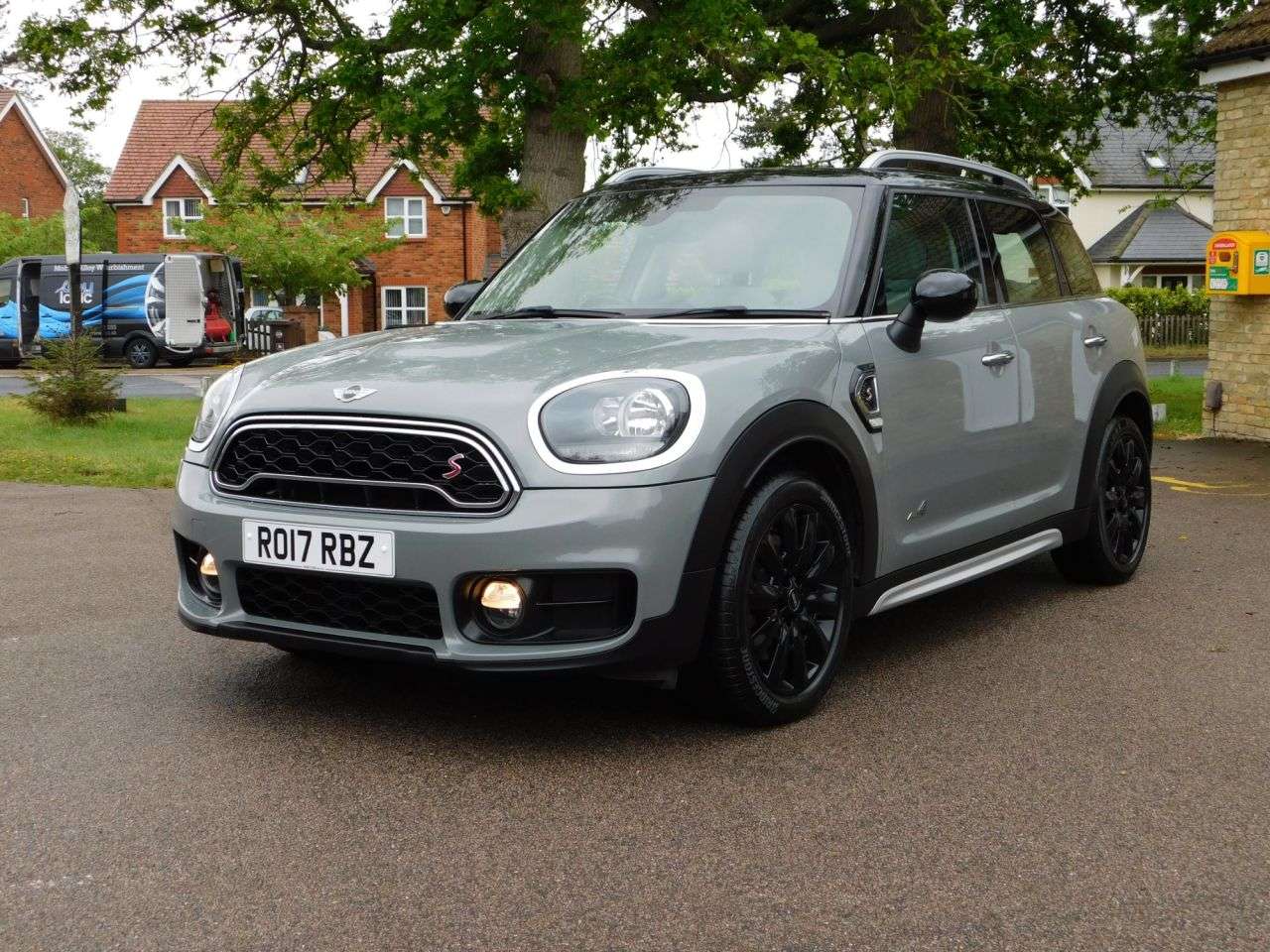 A 2017 MINI COUNTRYMAN 2.0 Cooper SD SUV 5dr Diesel Auto ALL4 Euro 6 (s/s) (190 ps) *£5,000 of EXT A 2017 MINI COUNTRYMAN 2.0 Cooper SD SUV 5dr Diesel Auto ALL4 Euro 6 (s/s) (190 ps) *£5,000 of EXT