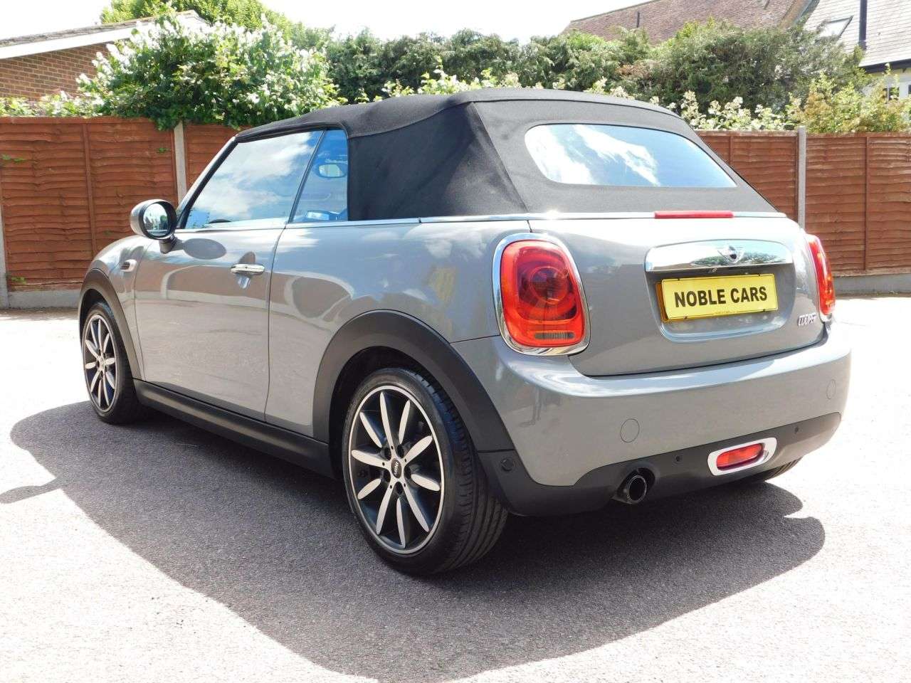 2016 MINI CONVERTIBLE 2016 MINI CONVERTIBLE