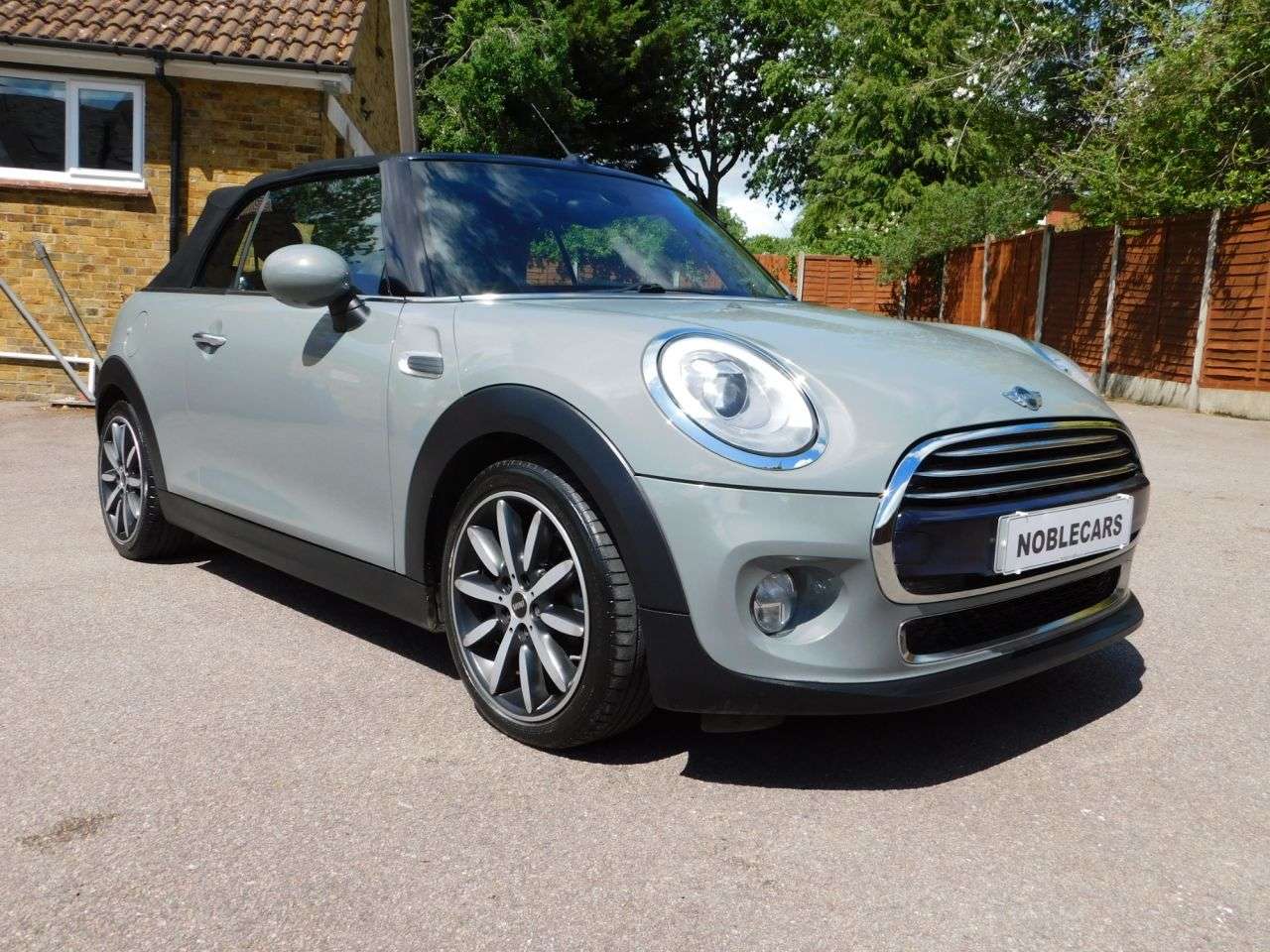 2016 MINI CONVERTIBLE 2016 MINI CONVERTIBLE