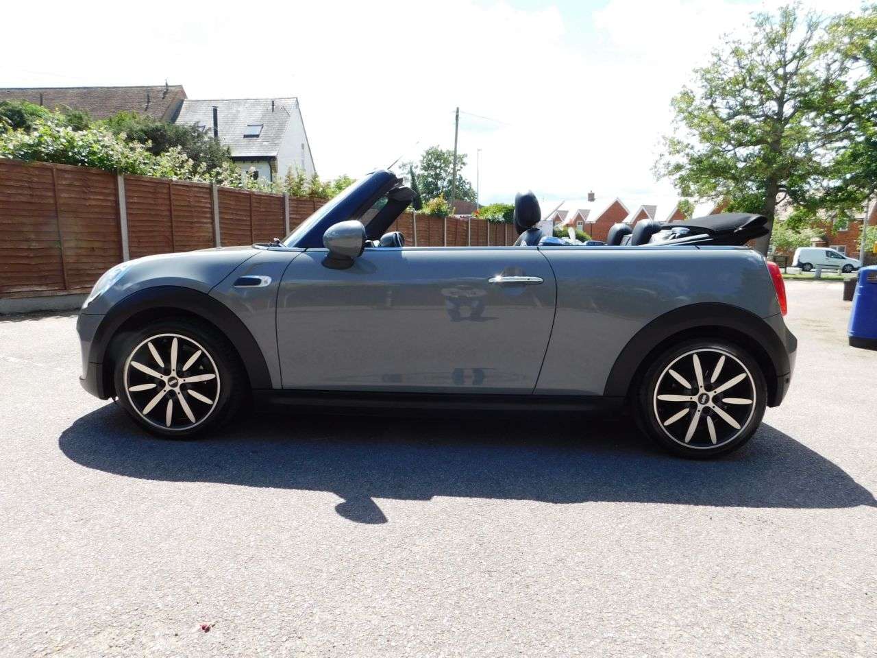 2016 MINI CONVERTIBLE 2016 MINI CONVERTIBLE
