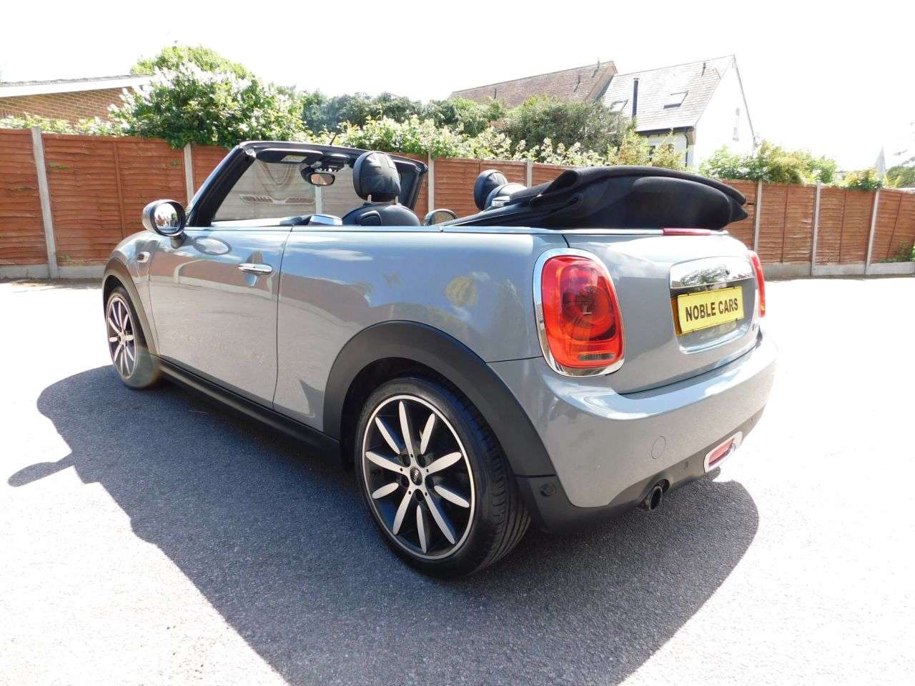 2016 MINI CONVERTIBLE 2016 MINI CONVERTIBLE