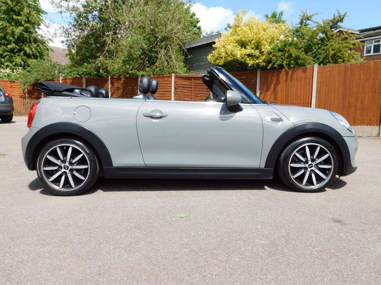 2016 MINI CONVERTIBLE 2016 MINI CONVERTIBLE