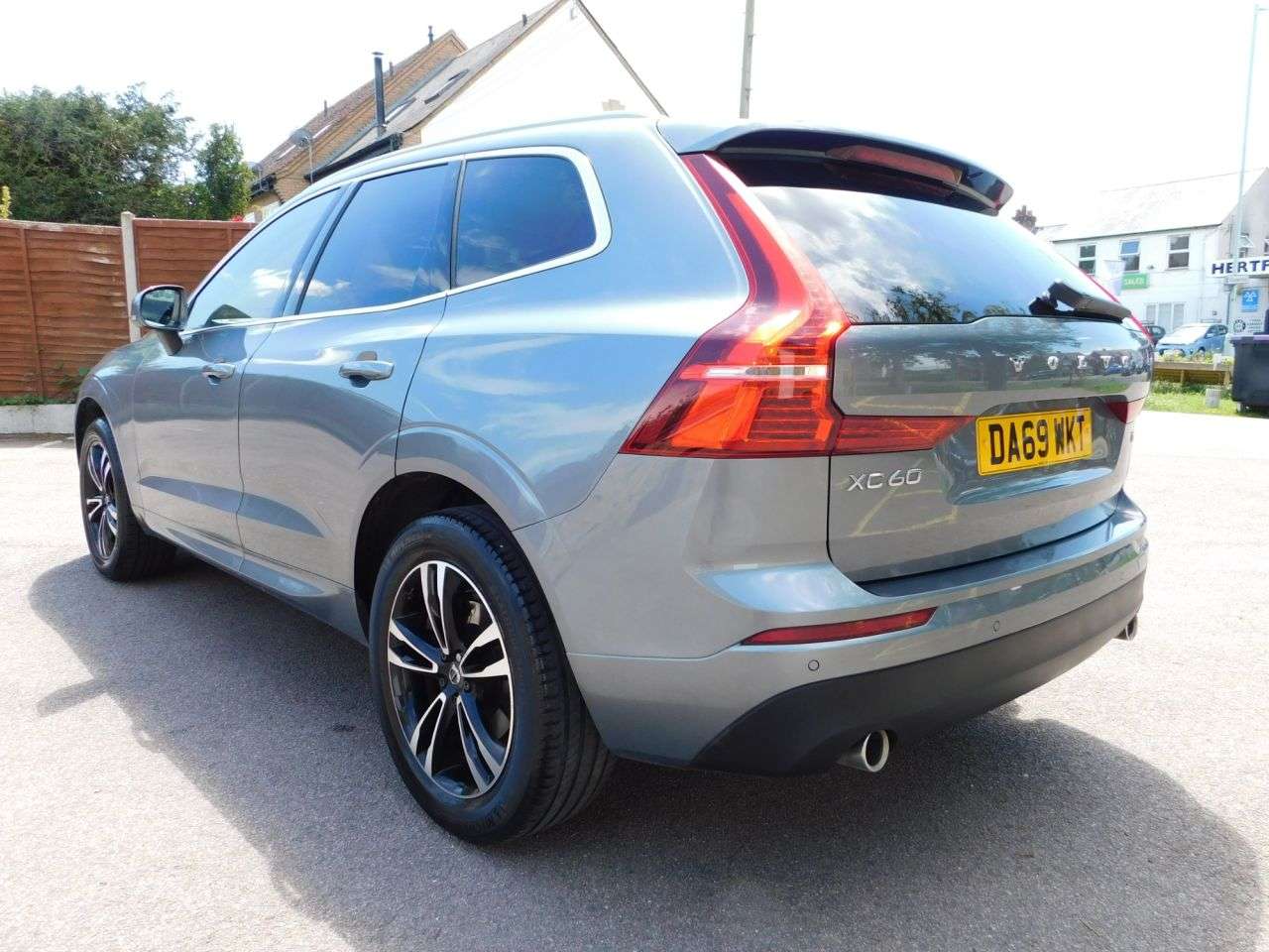 2019 VOLVO XC60 2019 VOLVO XC60