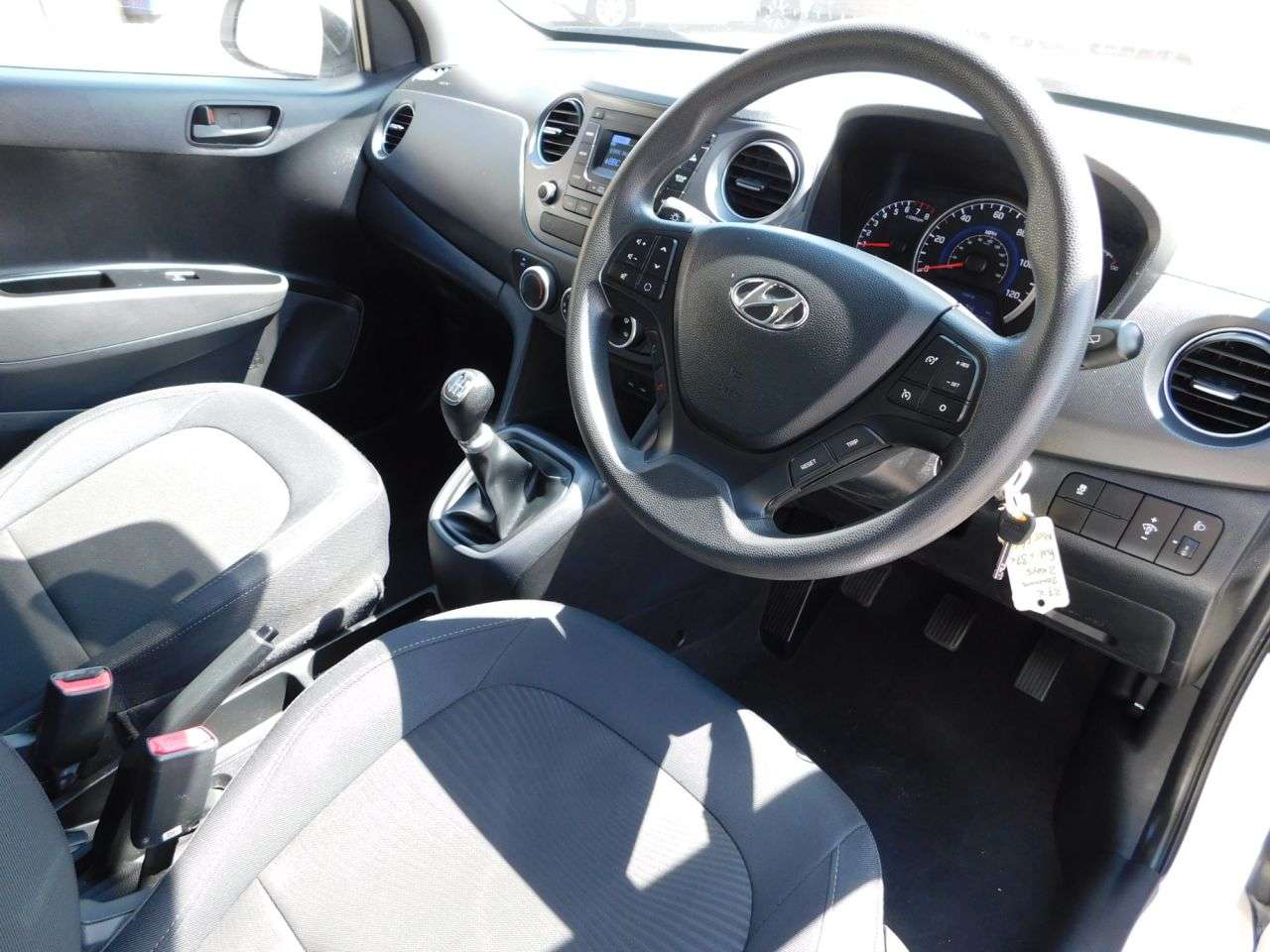 2017 HYUNDAI I10 2017 HYUNDAI I10