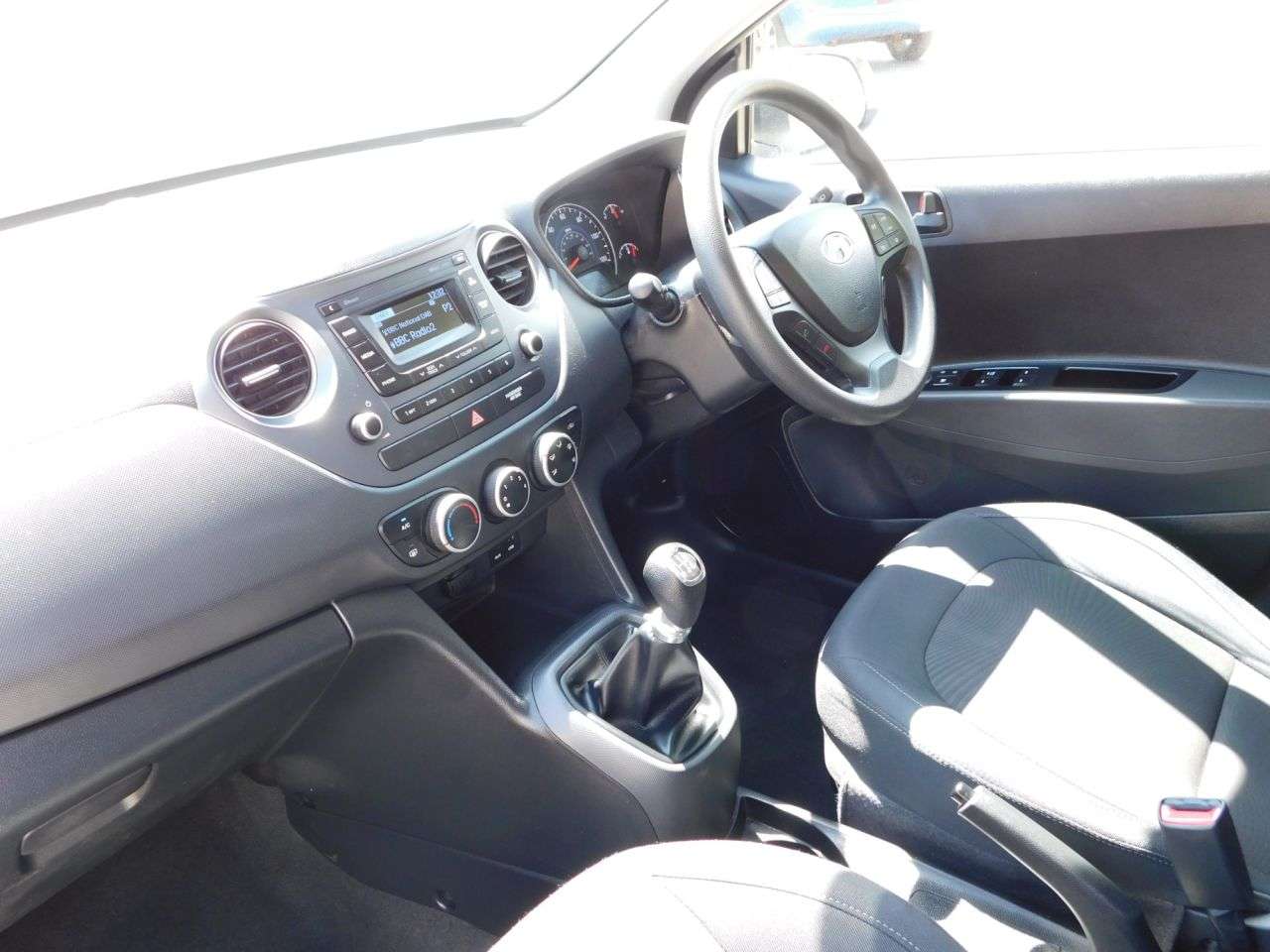 2017 HYUNDAI I10 2017 HYUNDAI I10