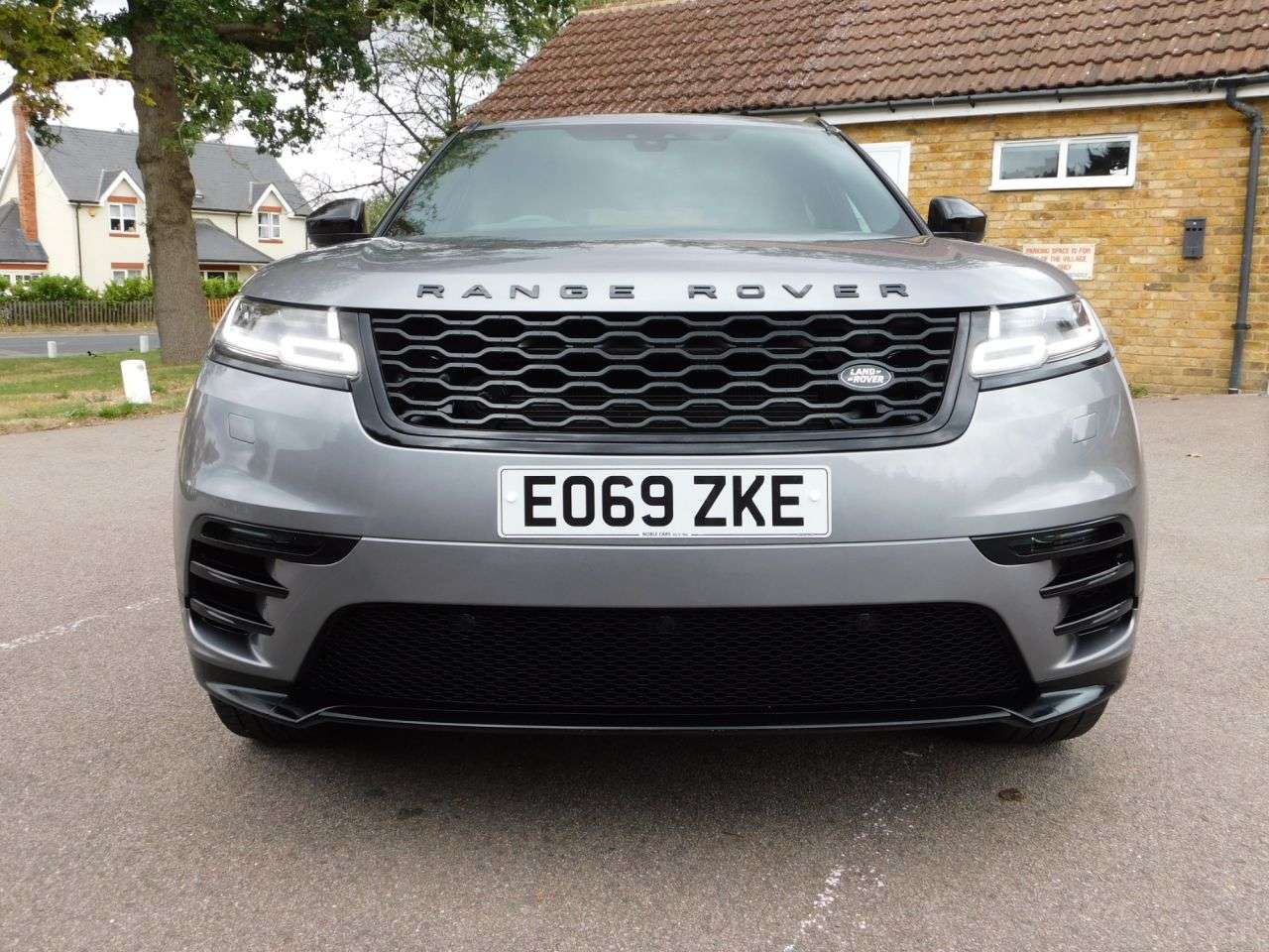 2019 LAND ROVER RANGE ROVER VELAR 2019 LAND ROVER RANGE ROVER VELAR