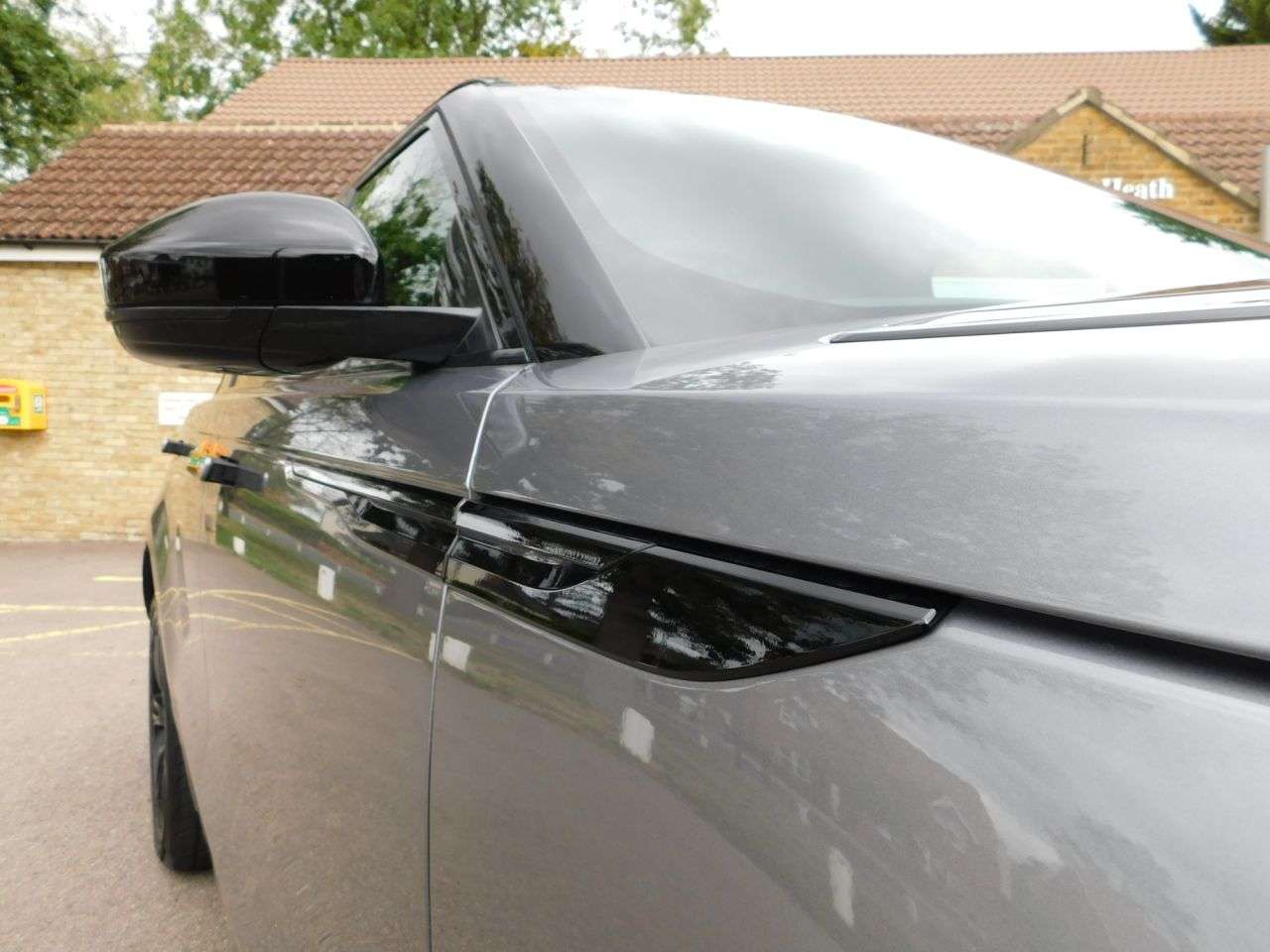 2019 LAND ROVER RANGE ROVER VELAR 2019 LAND ROVER RANGE ROVER VELAR