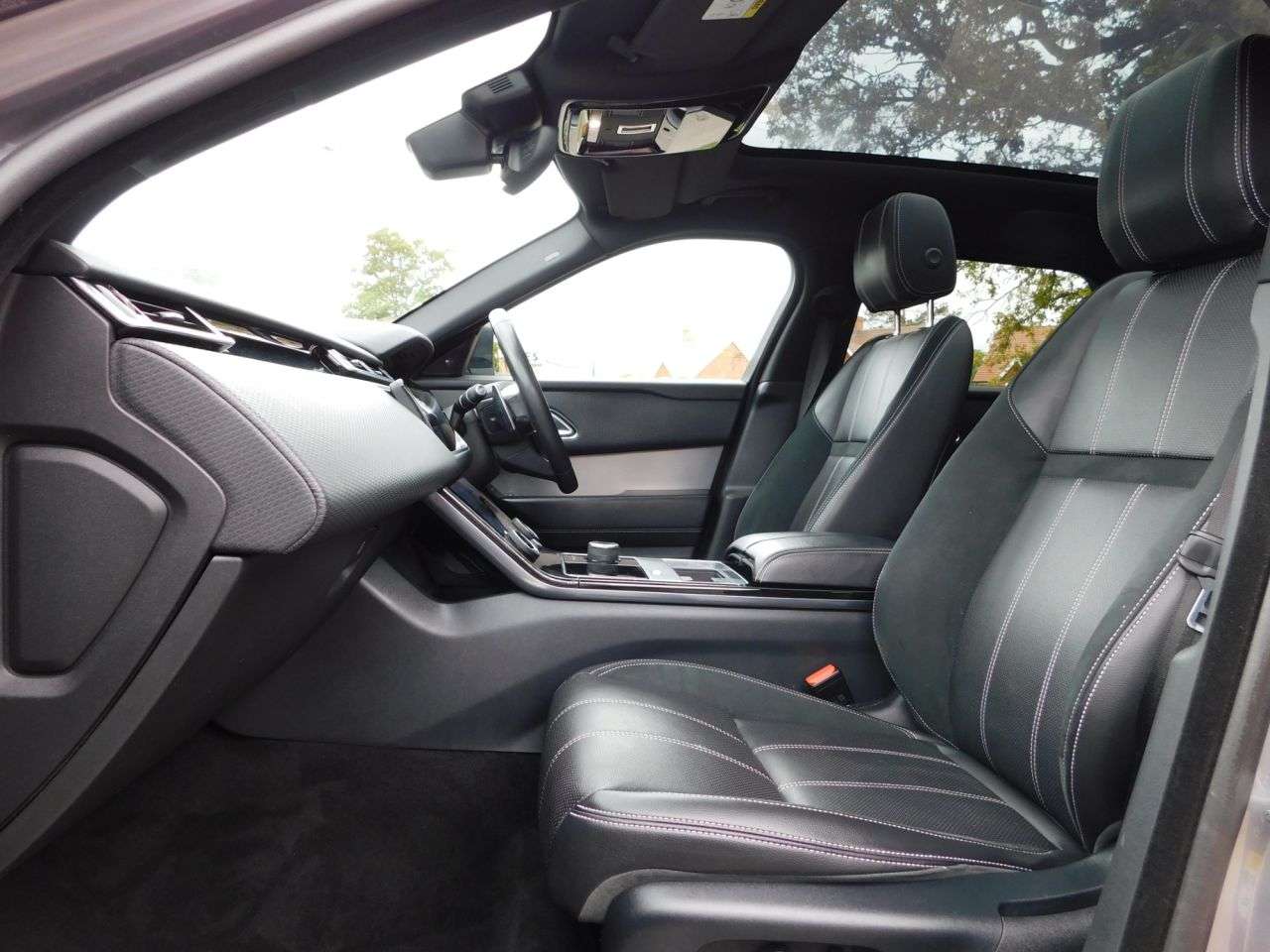 2019 LAND ROVER RANGE ROVER VELAR 2019 LAND ROVER RANGE ROVER VELAR