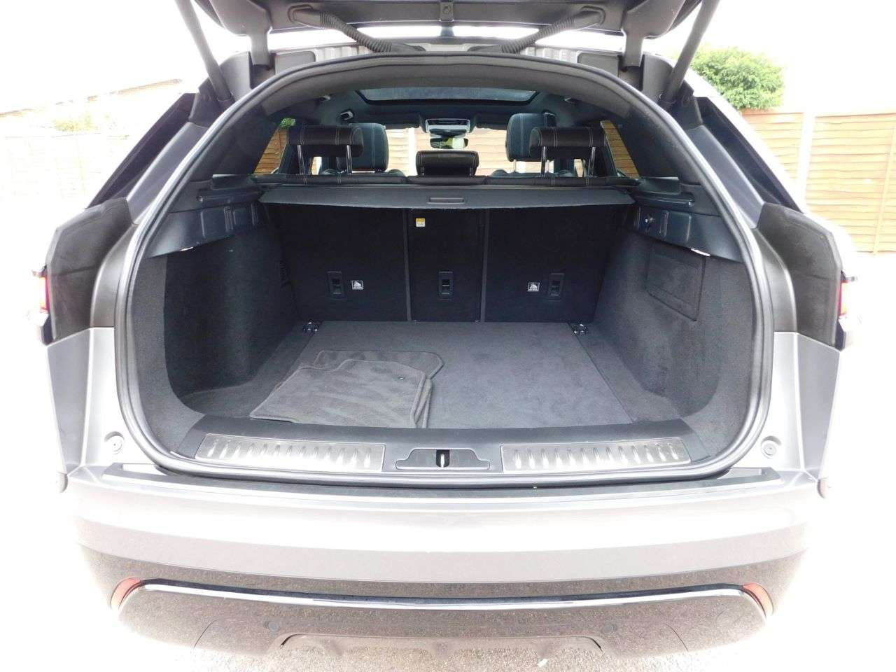 2019 LAND ROVER RANGE ROVER VELAR 2019 LAND ROVER RANGE ROVER VELAR
