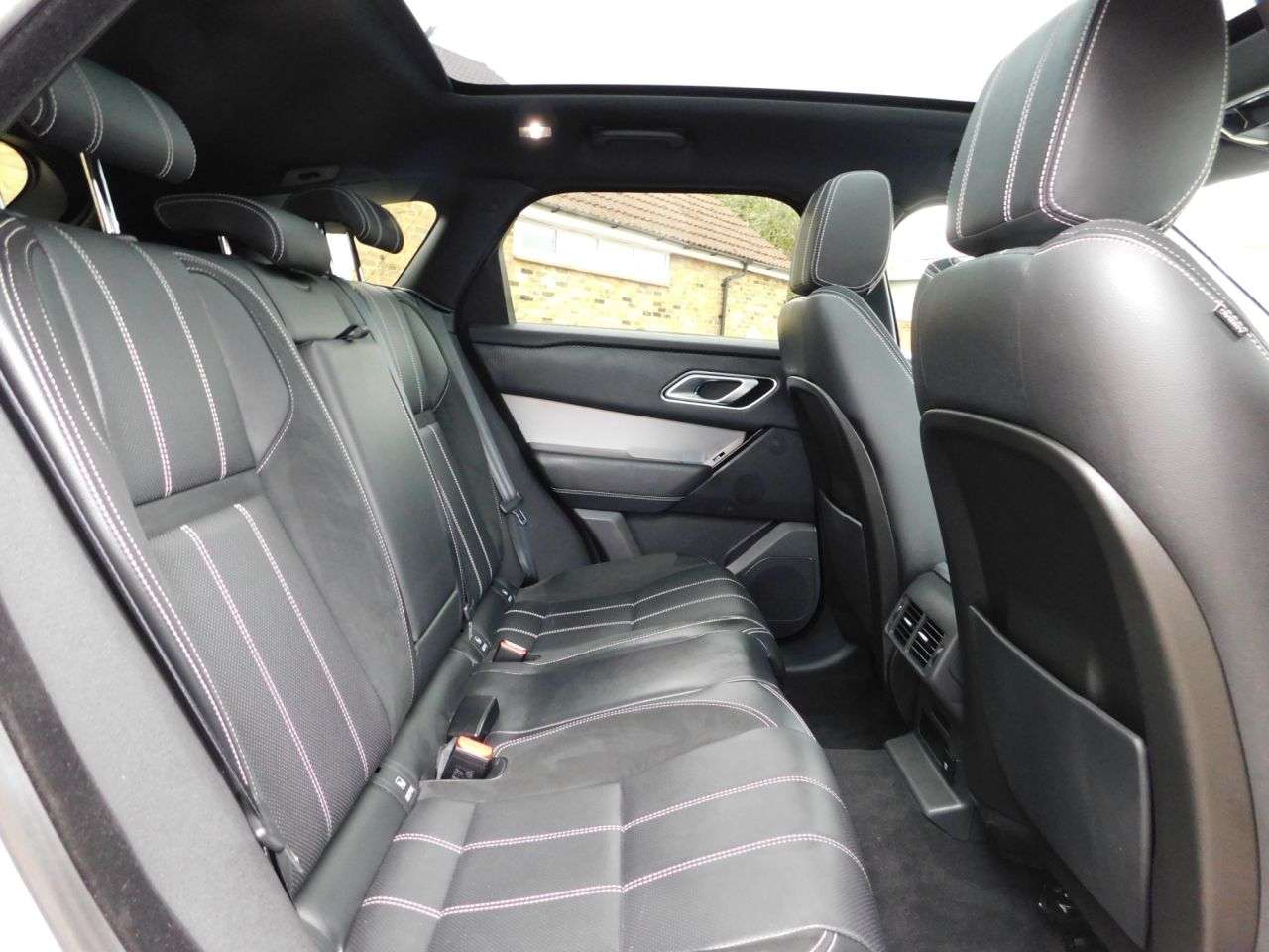 2019 LAND ROVER RANGE ROVER VELAR 2019 LAND ROVER RANGE ROVER VELAR