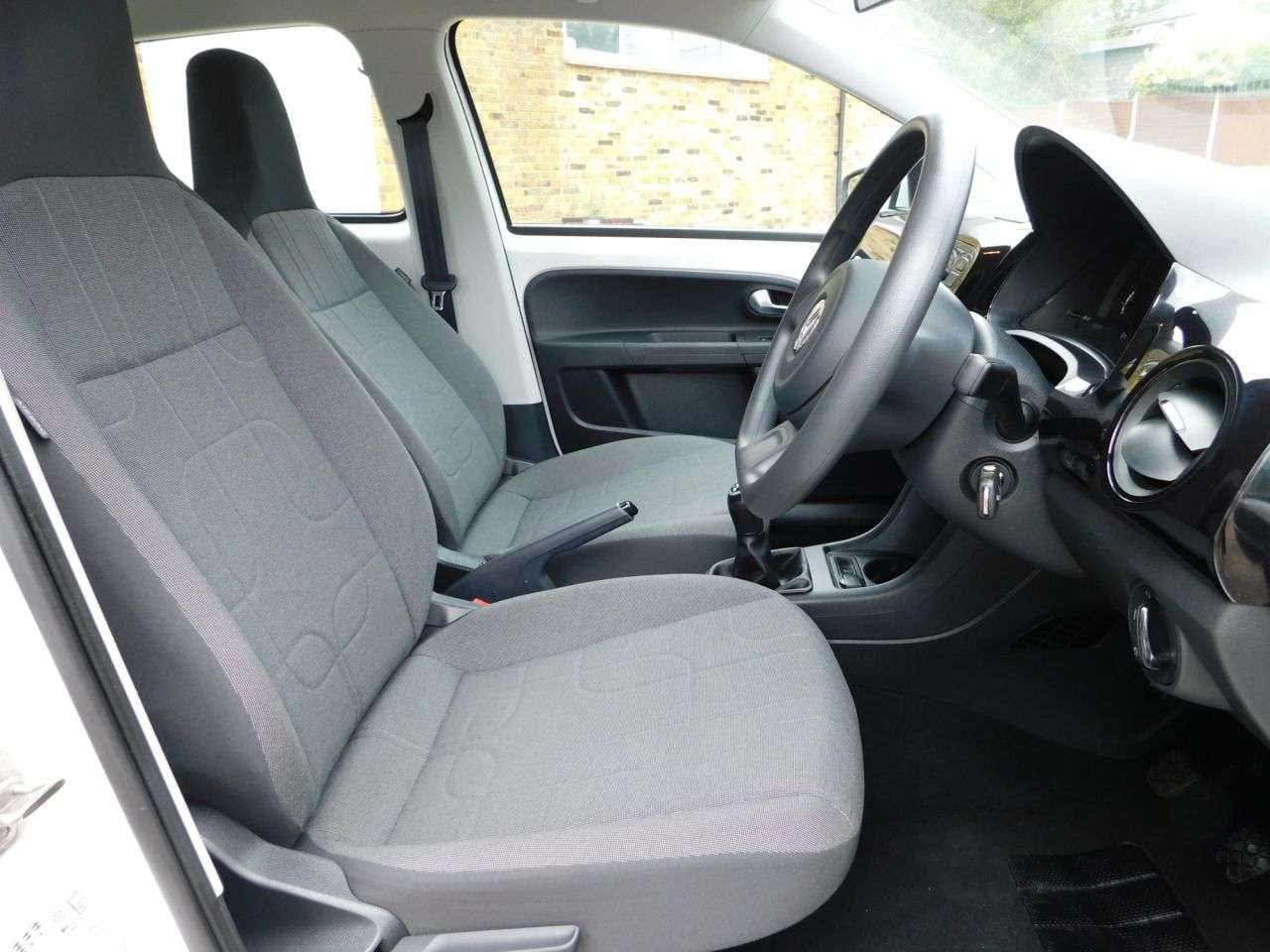 2016 VOLKSWAGEN UP! 2016 VOLKSWAGEN UP!
